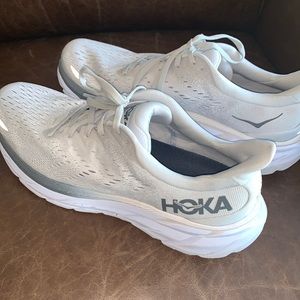 Hoka clifton 8 sneakers